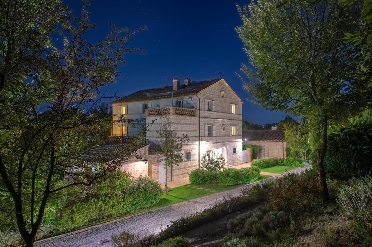 Апартаменти Il Casale Di Giulia Сіроло Екстер'єр фото
